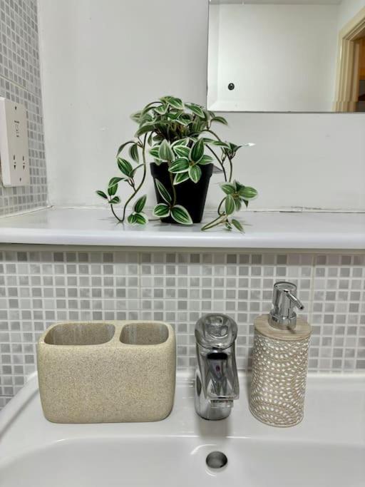 Luxury Apartment In The Heart Of Birmingham City! 외부 사진